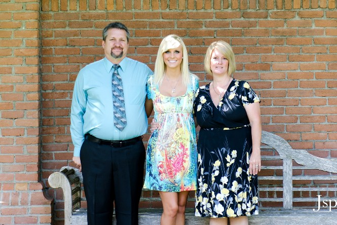 Bruce Fryer, Meagen Morrison, Alpha Delta Pi, Patricia Morrison (Meagen's mother) winners